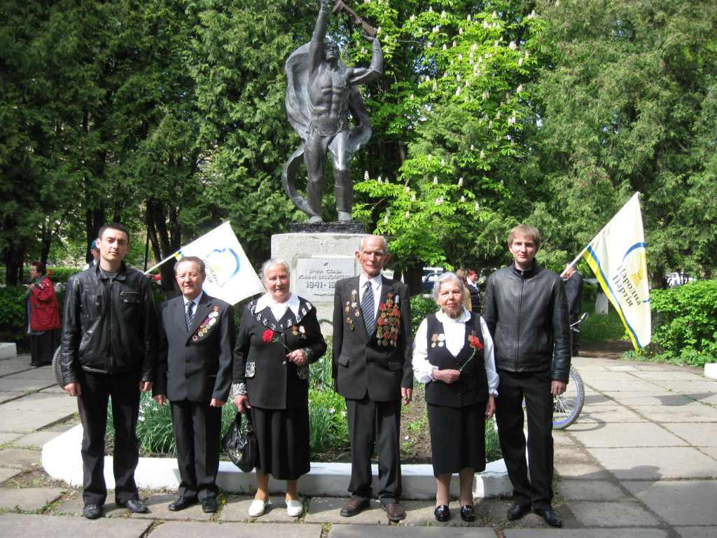 День Перемоги відсвяткувала Народна Партія Хмельниччини