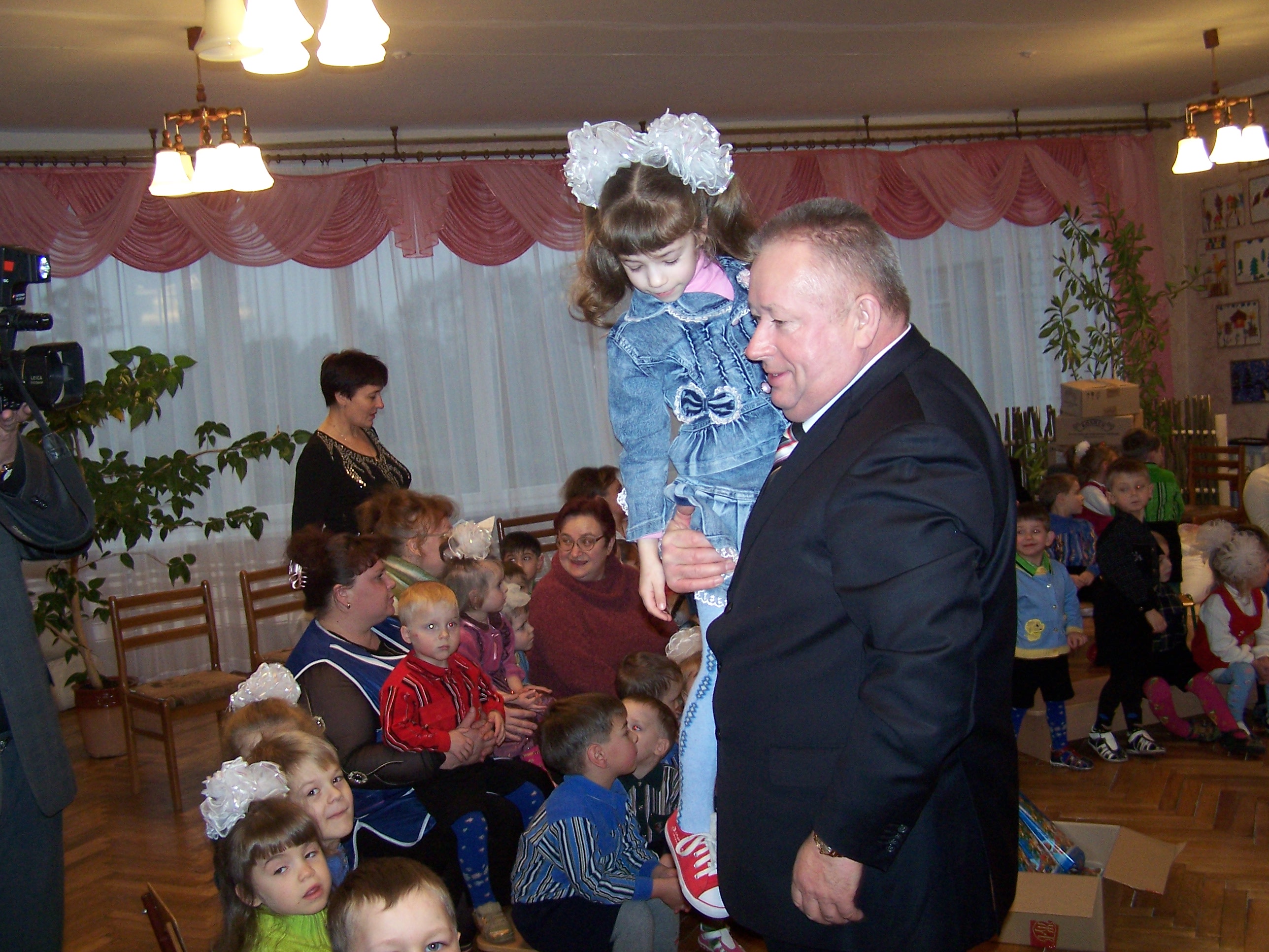 М. Рудченко: «Чим більше уваги приділяємо обездоленим дітям, тим мізернішою нам здається наша допомога»