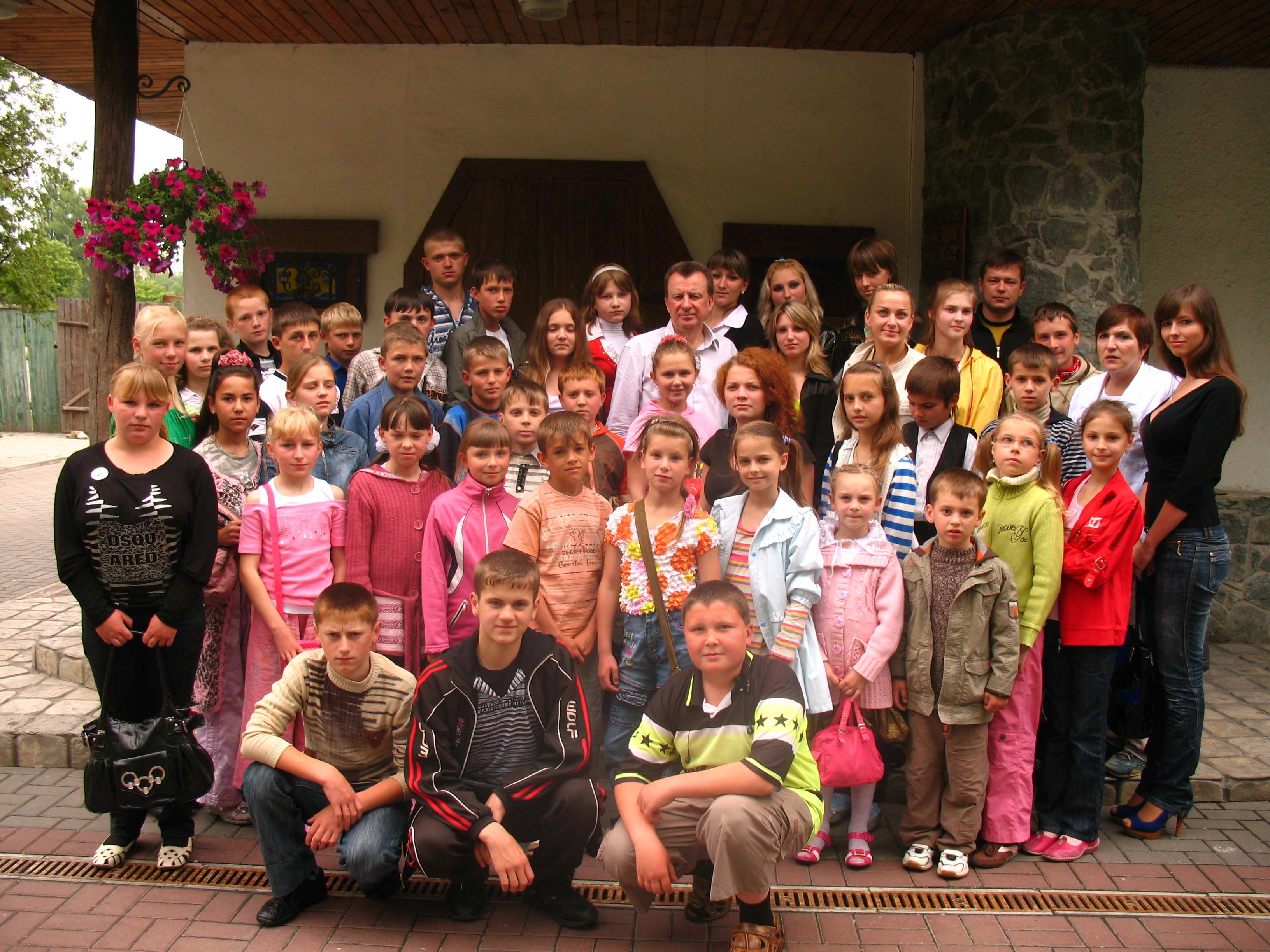 Хмельницькі народники подарували дітям захопливу подорож