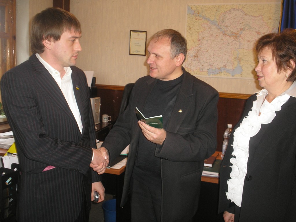 Депутати Дніпропетровської облради вступають у Народну Партію