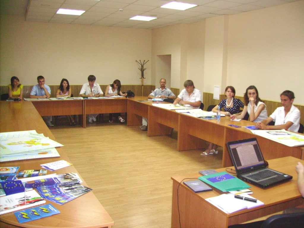 Учимся политике