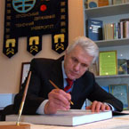 Володимир Литвин зустрівся зі студентами та викладачами Херсонського національного технічного університету