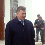 Председатель Крымской республиканской организации Народной Партии, кандидат в депутаты Верховной Рады АР Крым Анатолий Корнейчук проводит встречи с избирателями