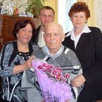 Его дом на краю, но жизнь – на передовой