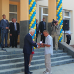 Тих, хто нічого не робить, не критикують