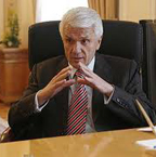 Cьогодні, як ніколи, потрібно діяти чітко у відповідності до букви закону – Володимир Литвин