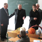 Львівські народники подарували дітям з особливими потребами спортивний інвентар