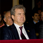 „Децентрализация власти создаст предпосылки для решения региональных проблем, но не решит их”, — С.Р. Гриневецкий.