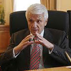 Якщо буде продемонстровано єдність українського суспільства, силовий сценарій не буде реалізований, - Володимир Литвин