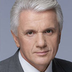 Володимир Литвин вважає, що уряд повинні піти у відставку достойніше, ніж він працював